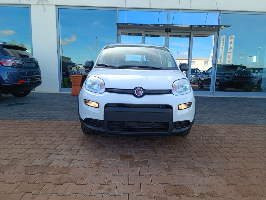 Nuova Fiat Panda 1.0 Hybrid 70CV - Montrone Automobili